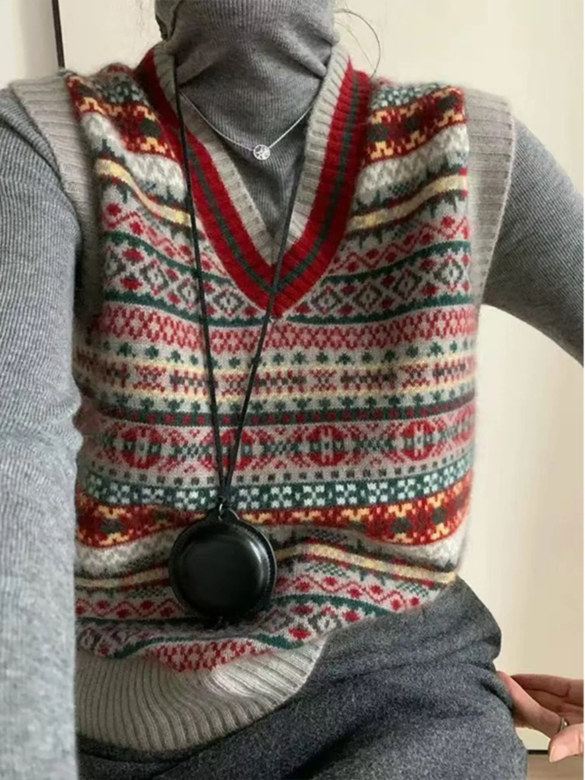 

Корейский вязаный жилет с v-образным вырезом, женский топ без рукавов, весенне-осенний многослойный свитер с подплечниками, верхняя одежда, повседневная мода