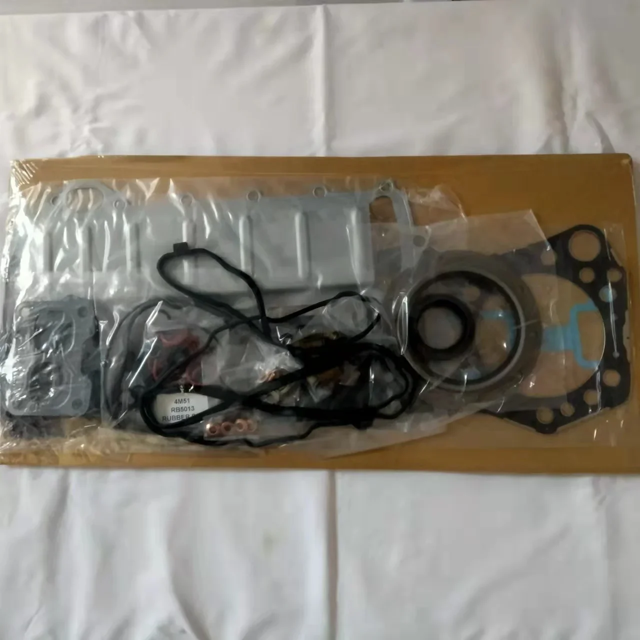 

z 4m51 For enginegasket kit for mitsubishi 4m51cylinder head gasket set me992396