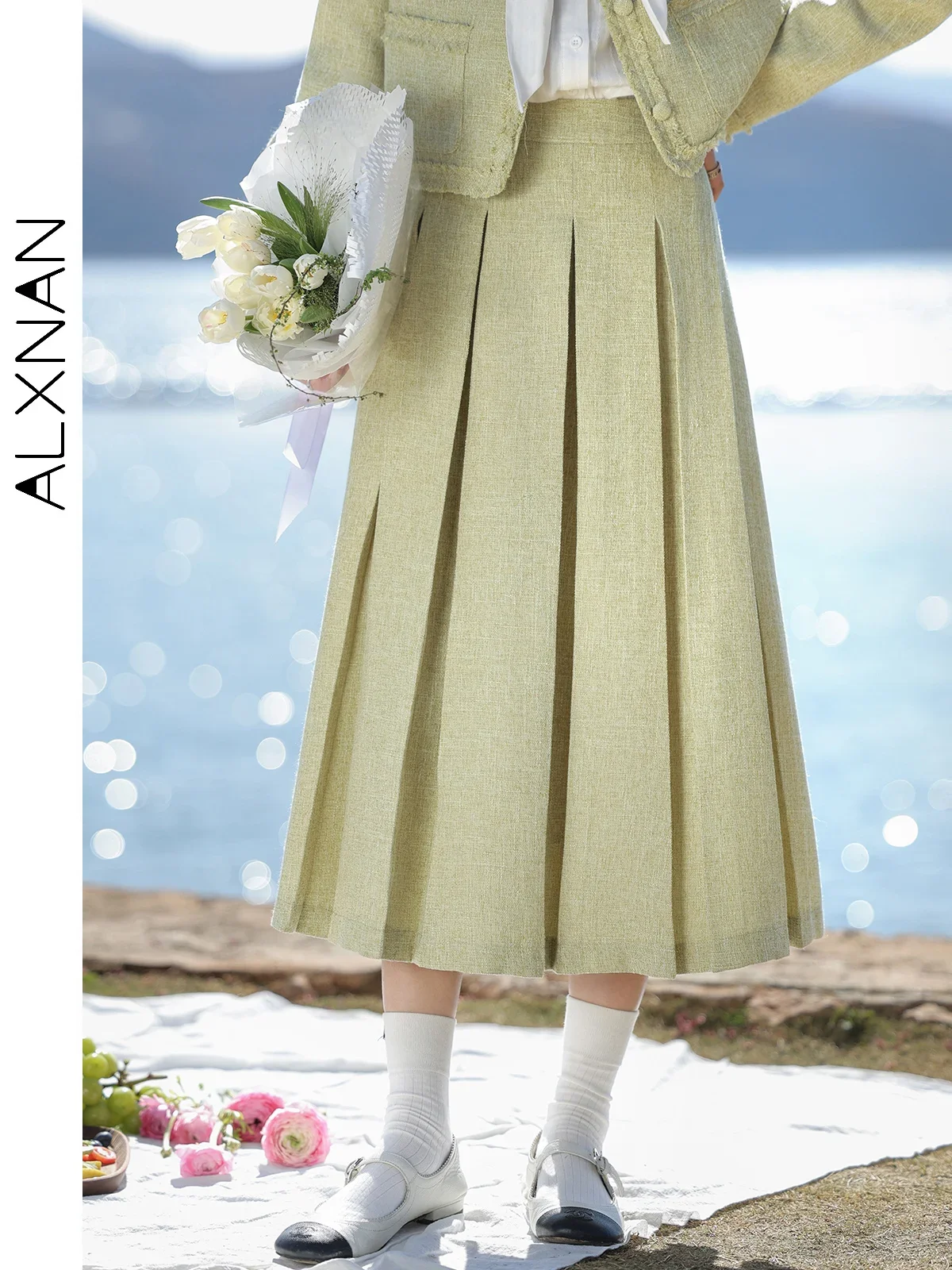 

ALXNAN Green A-line Pleated Skirt for Women 2024 Autumn Winter Solid Simple High Waisted Midi Skirts Sold Separately L33705-1