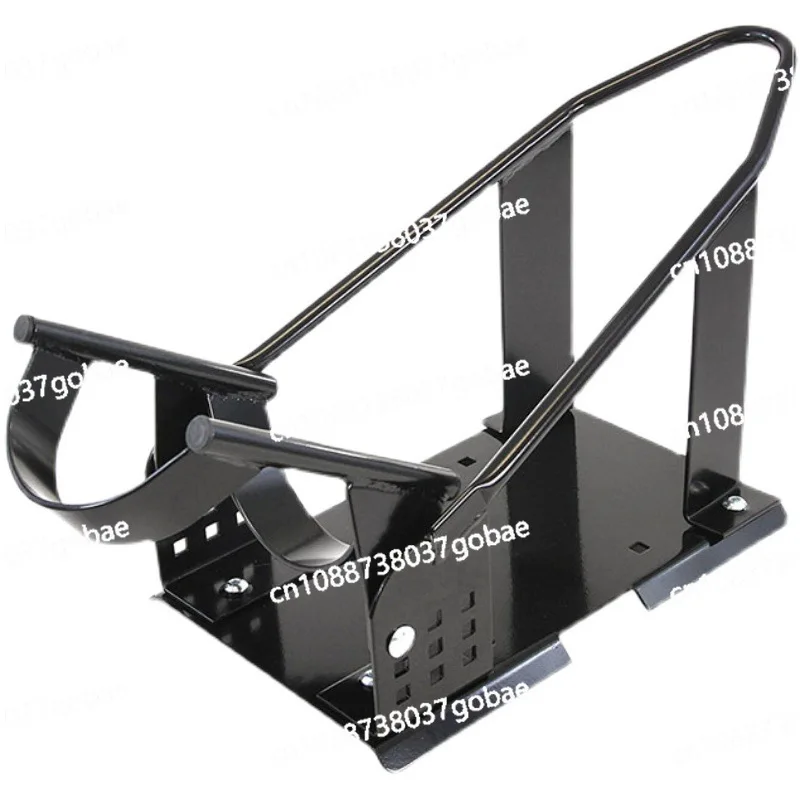 

Фиксированная опорная рама переднего колеса прицепа. Ограничительный зажим для шин. Фиксированная стойка для парковки.