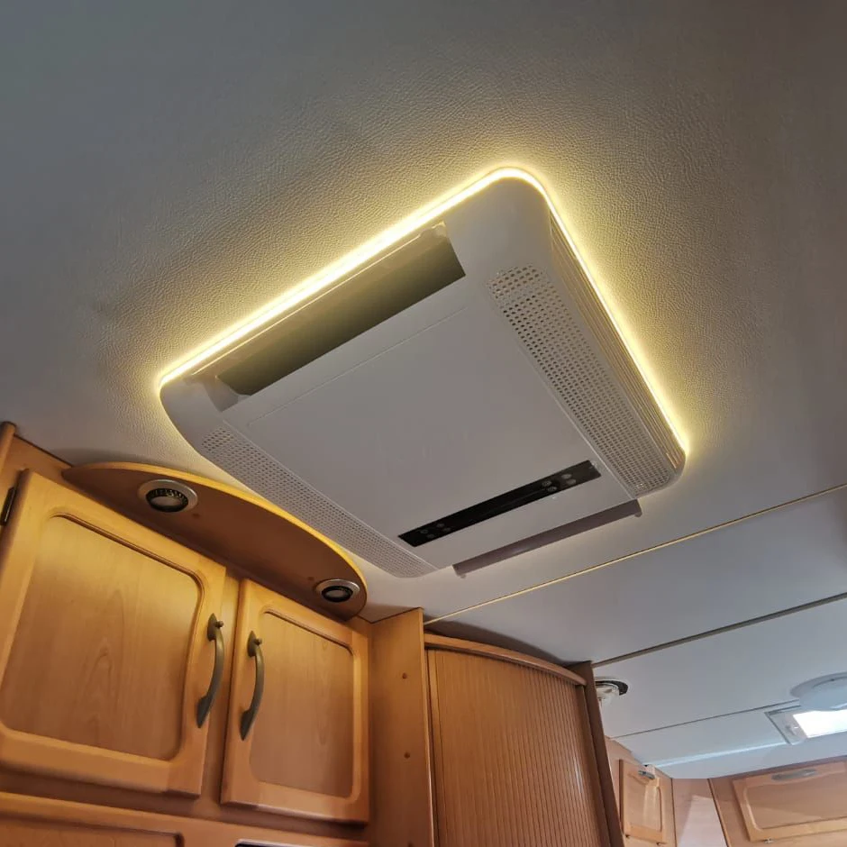 

Compact Low Profile Camper Accessories Roof Mounted Motorhome Air Conditioner with Independent Operation Double Fans