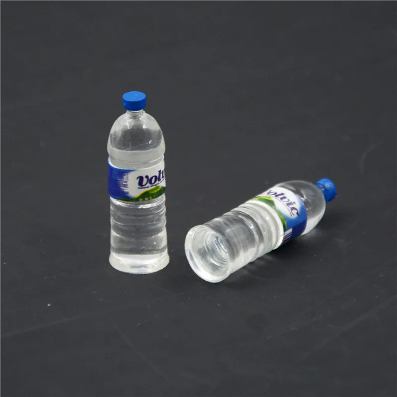 2pcs Bottle Water Drinking Miniature DollHouse 1:12 Toys Accessory Collection