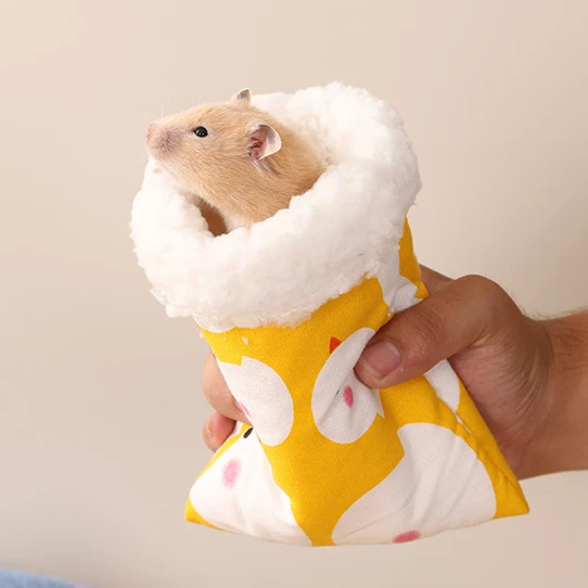 Cute Hamster Sleeping Bag Soft Plush Hamster Cage House Winter Warm Small Pet Bed for Totoro Hedgehog Guinea Pig Cozy Hideout