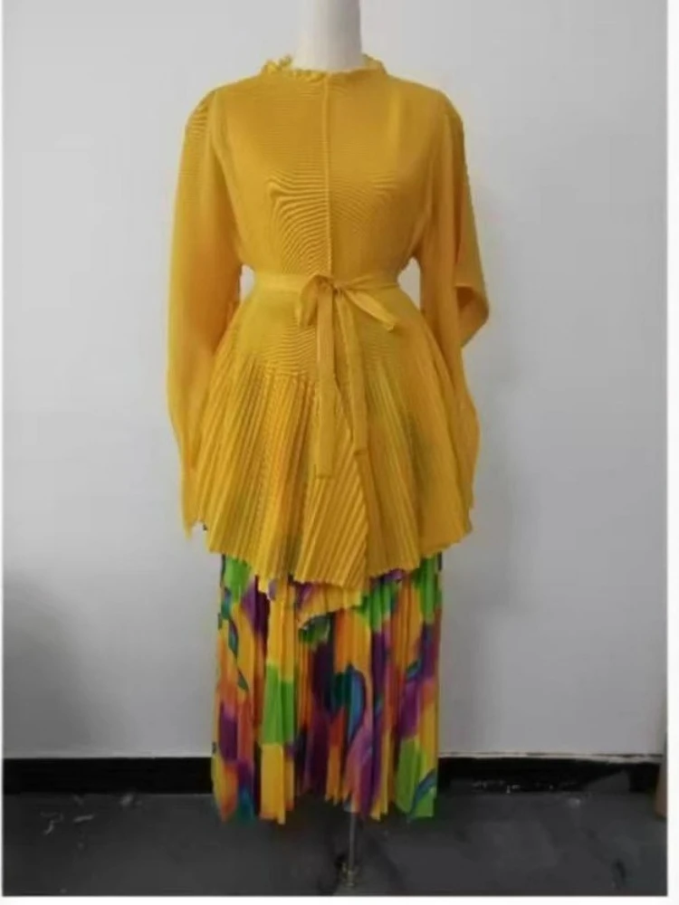 

Miyake Elegant Suit 2025 Spring and Summer New Pleated Fashion Round Neck Lace-up Top Wide-leg Pants Two-piece Set Women