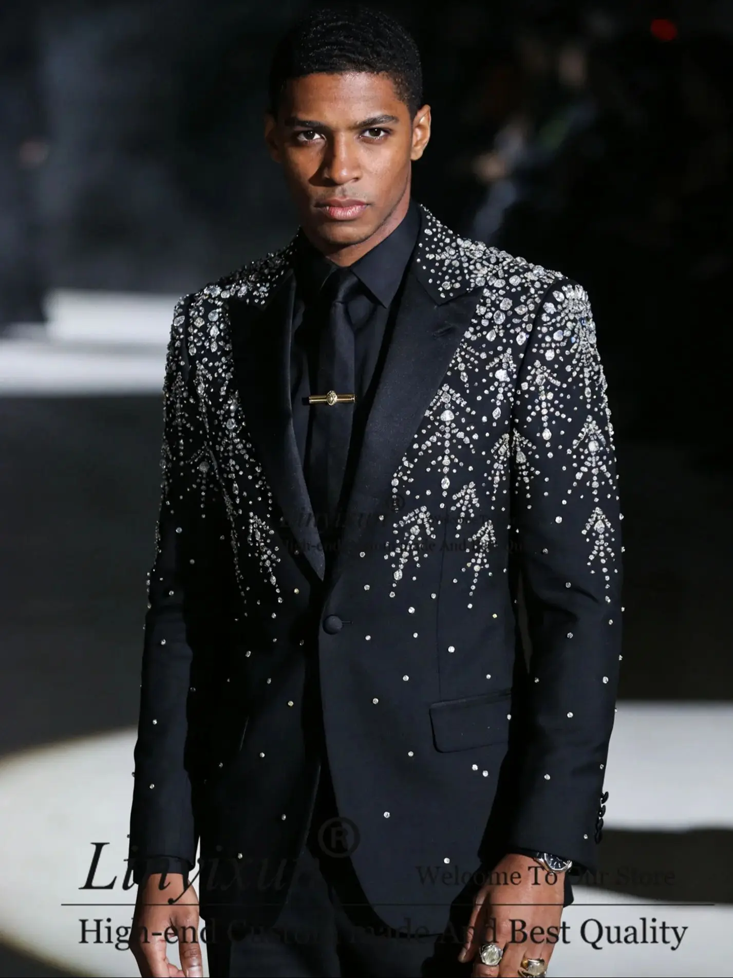 

Luxury Diamond Men Suits Slim Fit Wedding Groom Tuxedos 2 Pieces Sets Shiny Male Prom Blazers Customized trajes para hombre