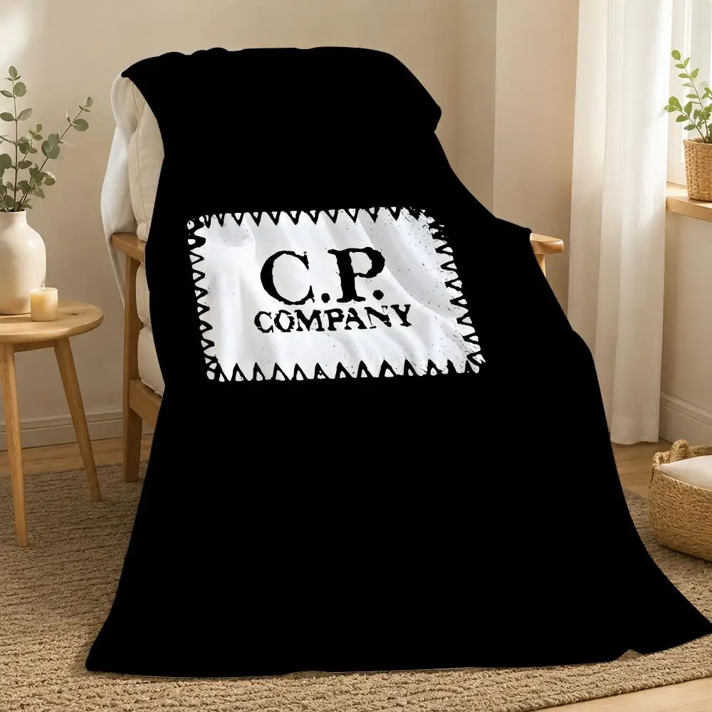 CP Company Fashion Throw 240g Flanelldecke, geeignet für Sofas, Betten, Büros, exquisite Geschenkdecken