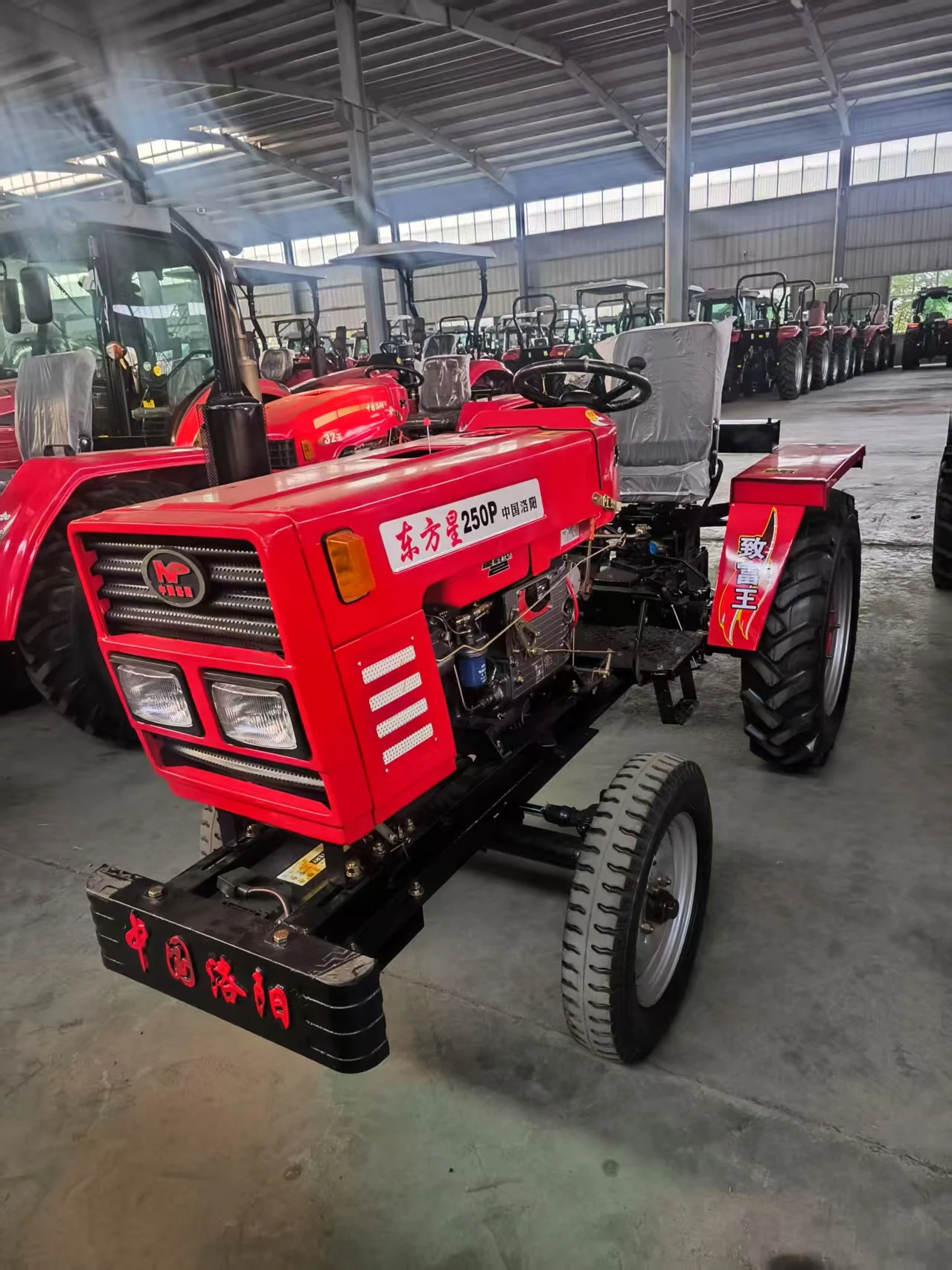 25HP Mini Tractor 4x4 Landbouwmachine 2Wheel Mini Roterende Helmstok Compacte Tractor Cultivator