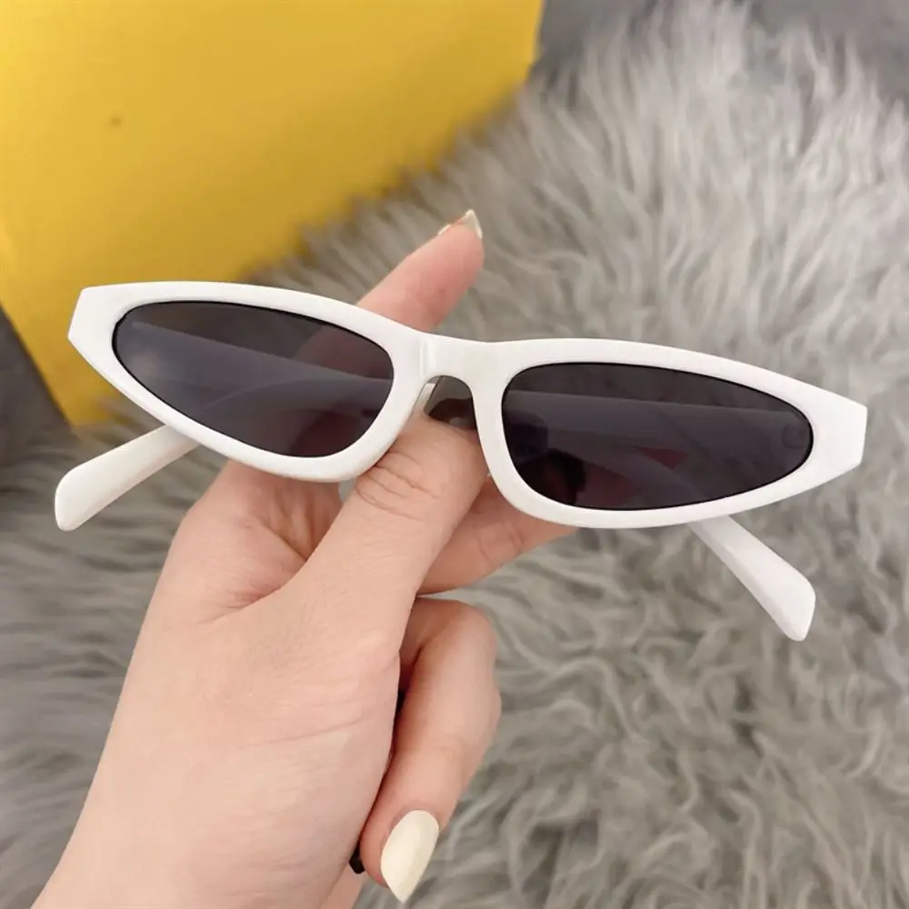 Fashion Small Frame Cat Eye Sunglasses Street Shooting UV Protection Hip-Hop Sun Glasses Styling Eyewear for Women