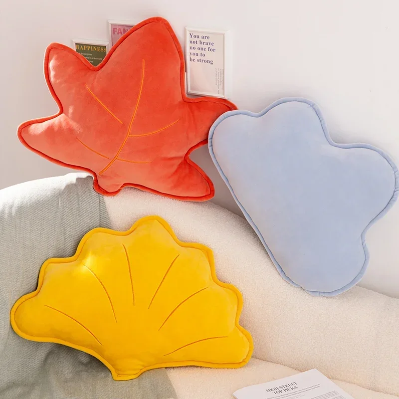 1pc Cucoloris Pillow Lifelike Maple Leaf Butterfly Ginkgo Plush Cushion Soft Stuffed Plant Toy Sofa Decor for Kids Birthday Gift