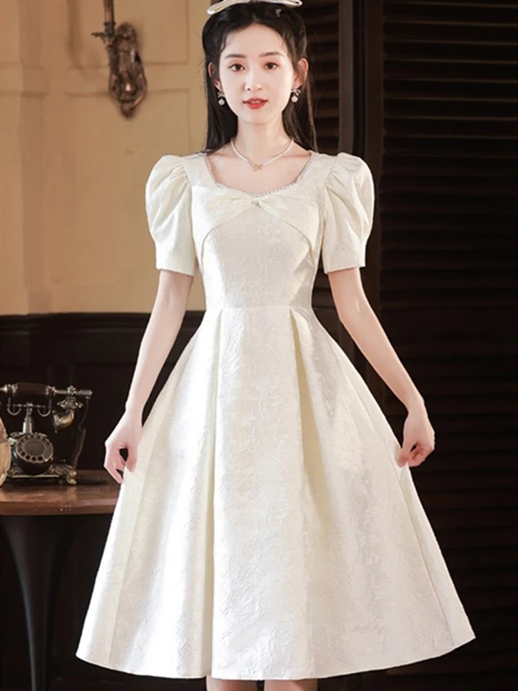 White Satin Wedding Party Dress French Simple Beaded Sweetheart Collar Gradation Dresses Tea Length A-Line Princess Gown