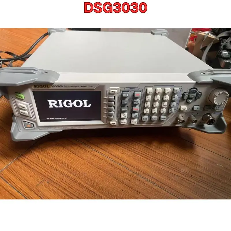 

Second-hand Puyuan DSG3030 3Ghz signal generator is fully functional