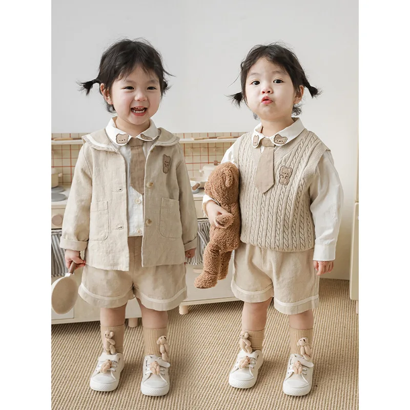 

Girls' Bear Embroidered Shirt Suit Children's Korean Vest Coat Spring Baby Casual Shorts