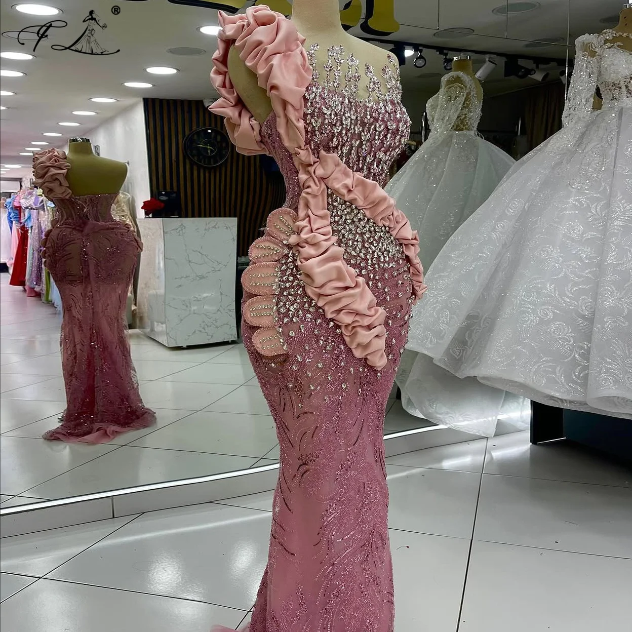 

Prom Cocktail Dresses Shiny Rhinestone Flower Luxury Evening Gown Beaded Pink Ruffled Evening Gown Dress Wedding Party Dress