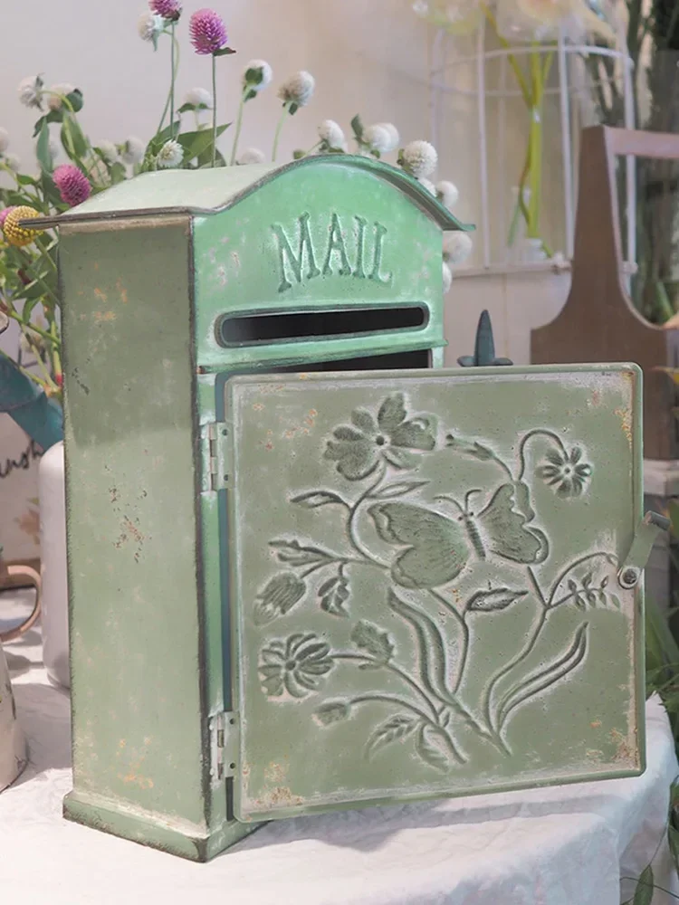 Sendeyuan green three-dimensional relief mailbox retro and old suggestion box garden groceries pendant home milk storage