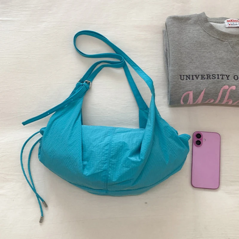 Hobos Halbmond-Dumpling-Form Umhängetasche, Koreanische Damen-Schultertasche, Japanische Minimalistische Casual Pendler-Reisetasche – Detail 3
