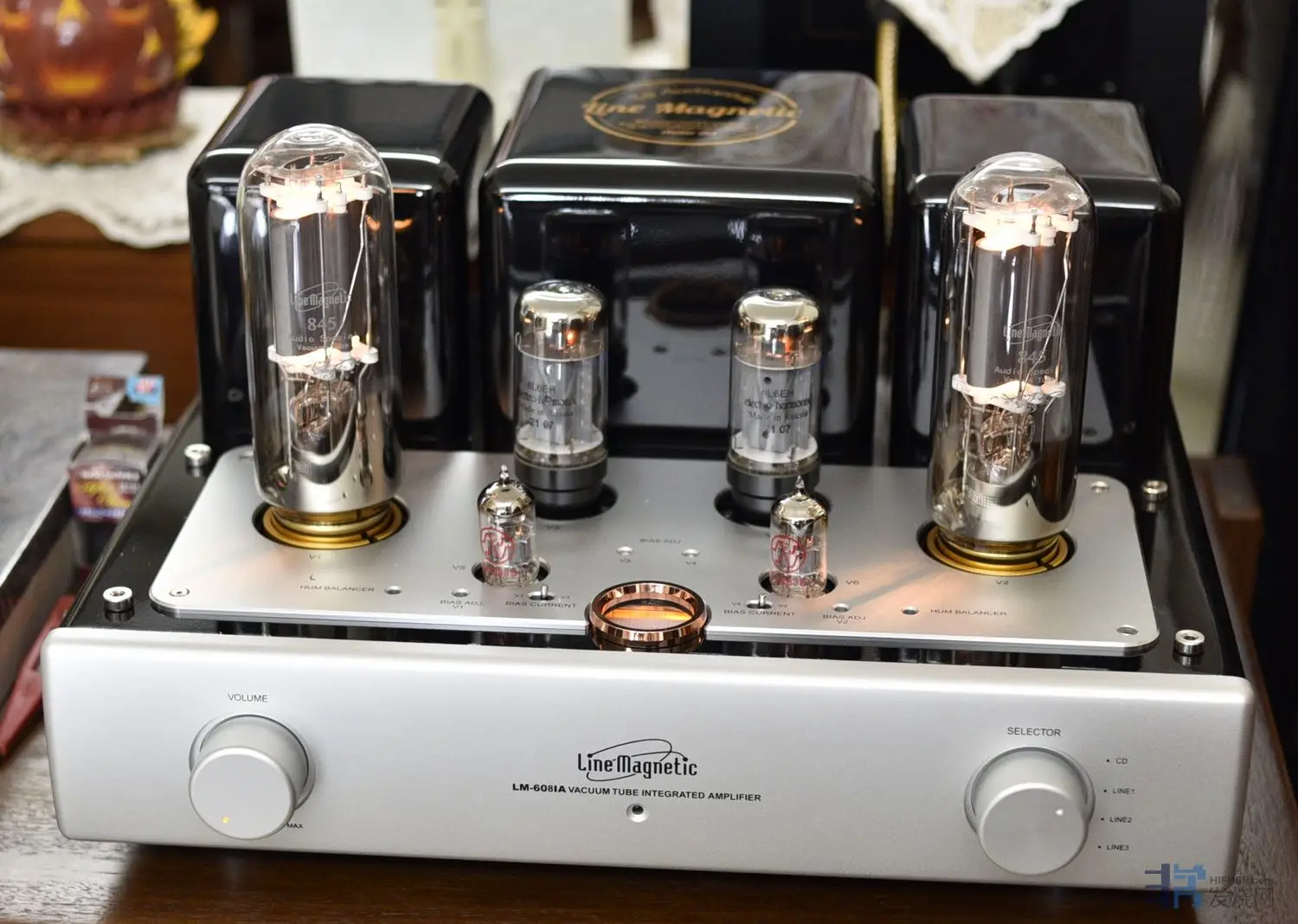 

Line Magnetic LM-608IA Tube Amplifier Integrated Amplifier Class A Single-ended Tube Amplifier 22W*2 12AX7*2/6L6*2/845*2