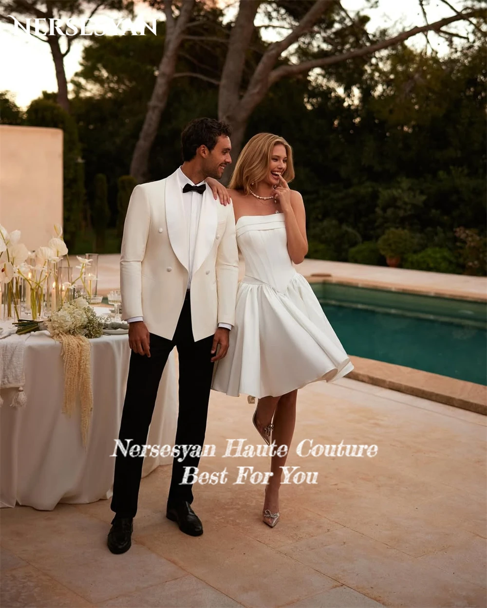 Nersesyan Einfache Brautkleider, schulterfrei, herzförmig, rückenfrei, mit Falten, ärmellos, knielang, Brautkleider nach Maß