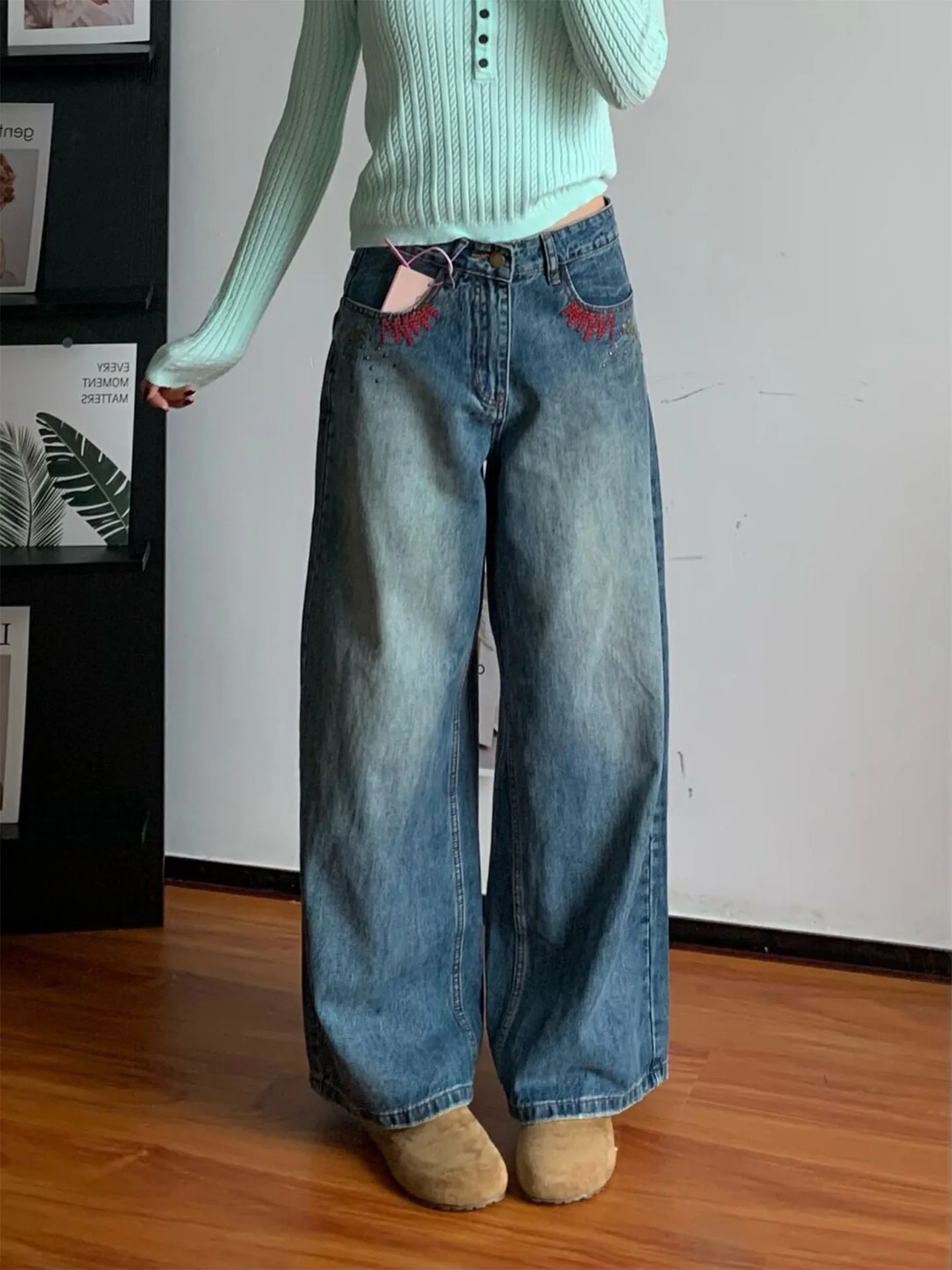 

Ретро американские синие джинсы женские свободного кроя с широкими штанинами, летние, новый стиль, с высокой талией, машинной вышивкой и карманами, из денима