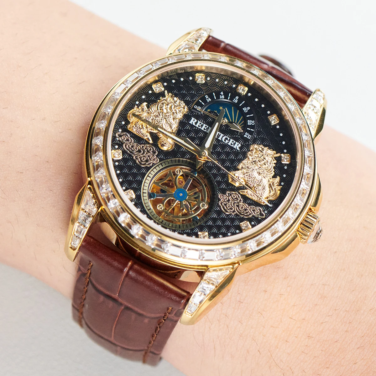 Reef Tiger/RT Rose Gold Pixiu Multi Function Men Watch Top Luxury Fashion Diamonds Watch Leather Strap Automatic Watches RGA1935