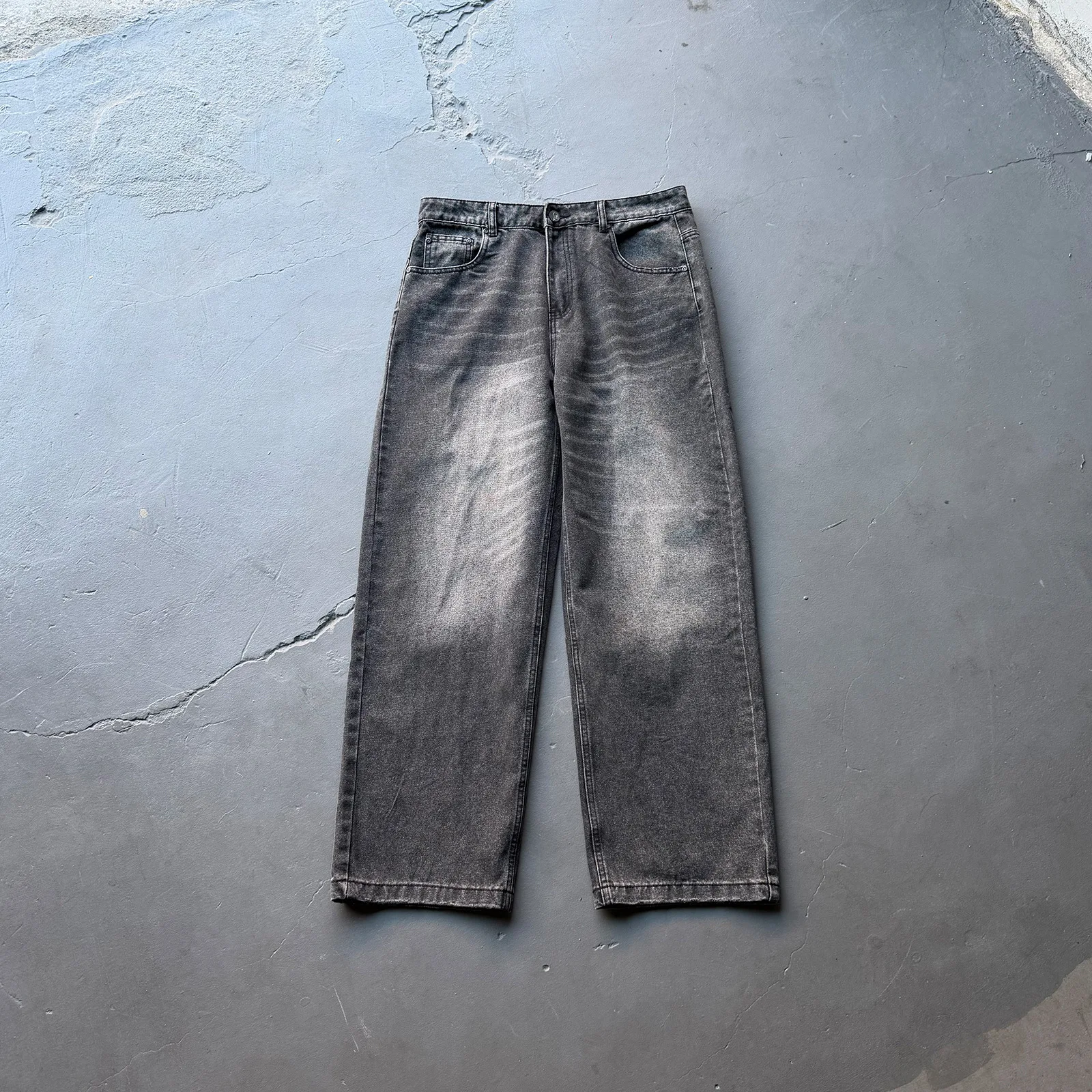 Derschutze 2026 Nieuwe Street Style Geborduurd Standbeeld Gewassen Jeans Met Rechte Pijpen Herenmode Broek