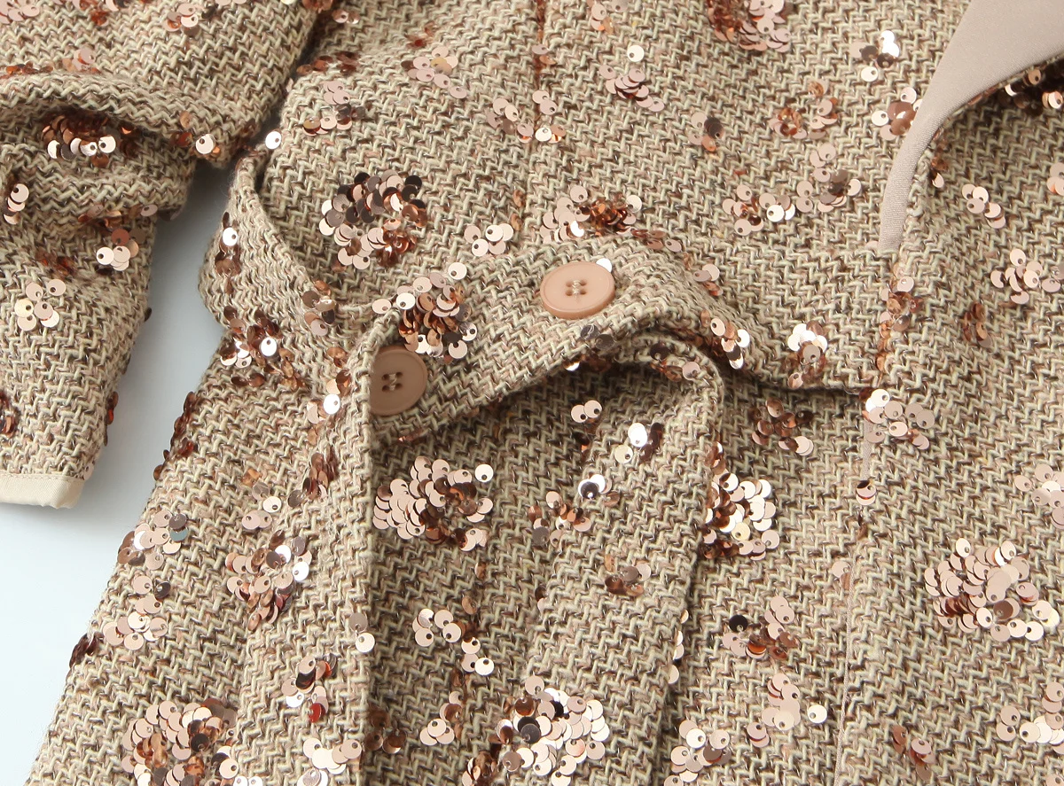 سترة نسائية شتوية جديدة لعام 2025 غير رسمية عصرية لكامل الجسم مزينة بالتر وحزام جانبي مكشكش ورقبة على شكل حرف v وأكمام طويلة #4