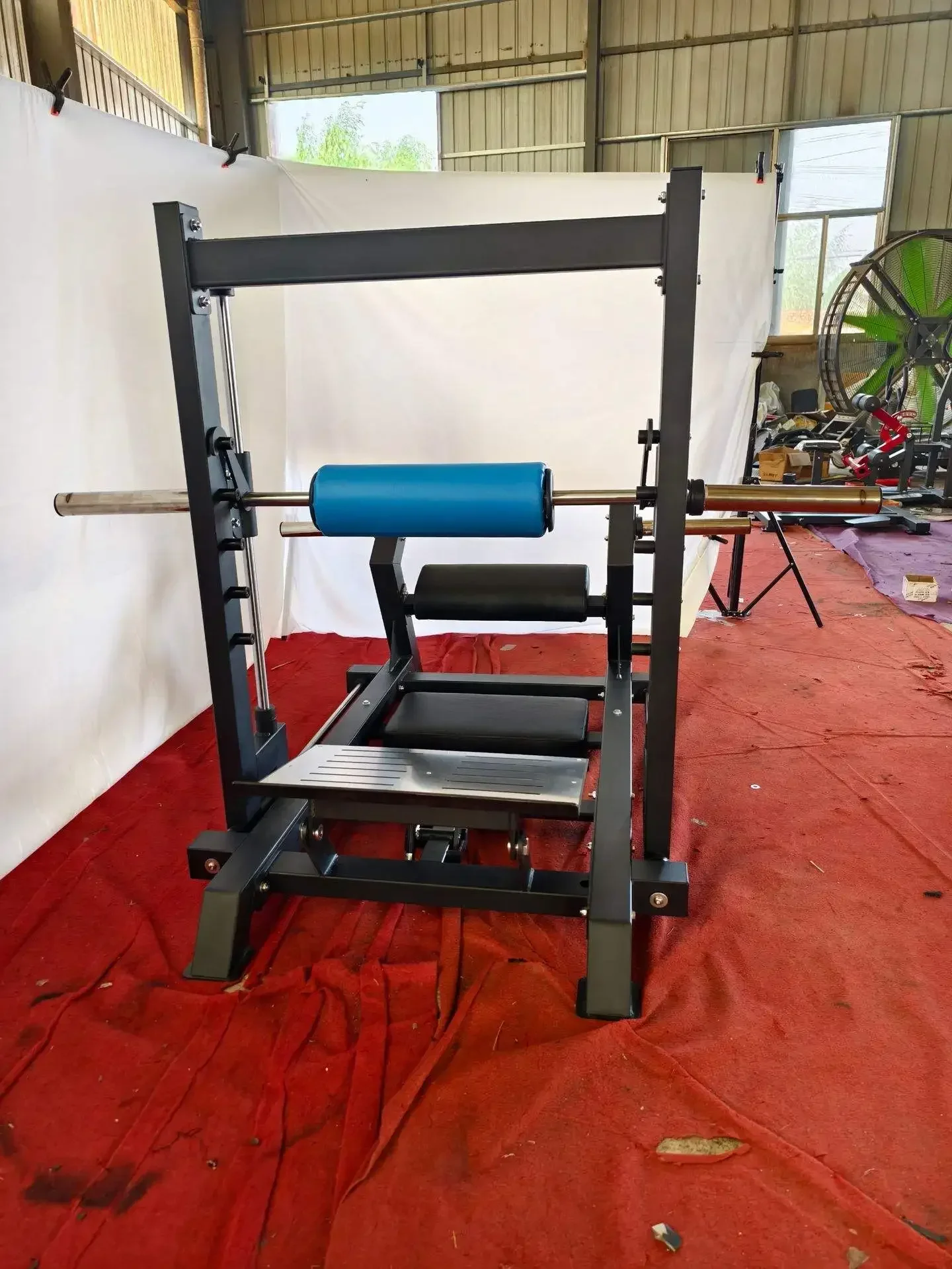 Newly Upgraded Thigh Hip Lift Squat Training Rack Hip Thrust Machine Functional Training Machine Sports Club Hip Thrust Machine