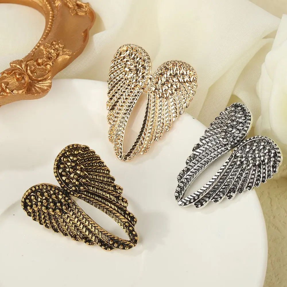 Accessori moda Regalo Punk Donna Uomo Anelli singoli in metallo retrò Anello con ali d'angelo a forma di cuore grande