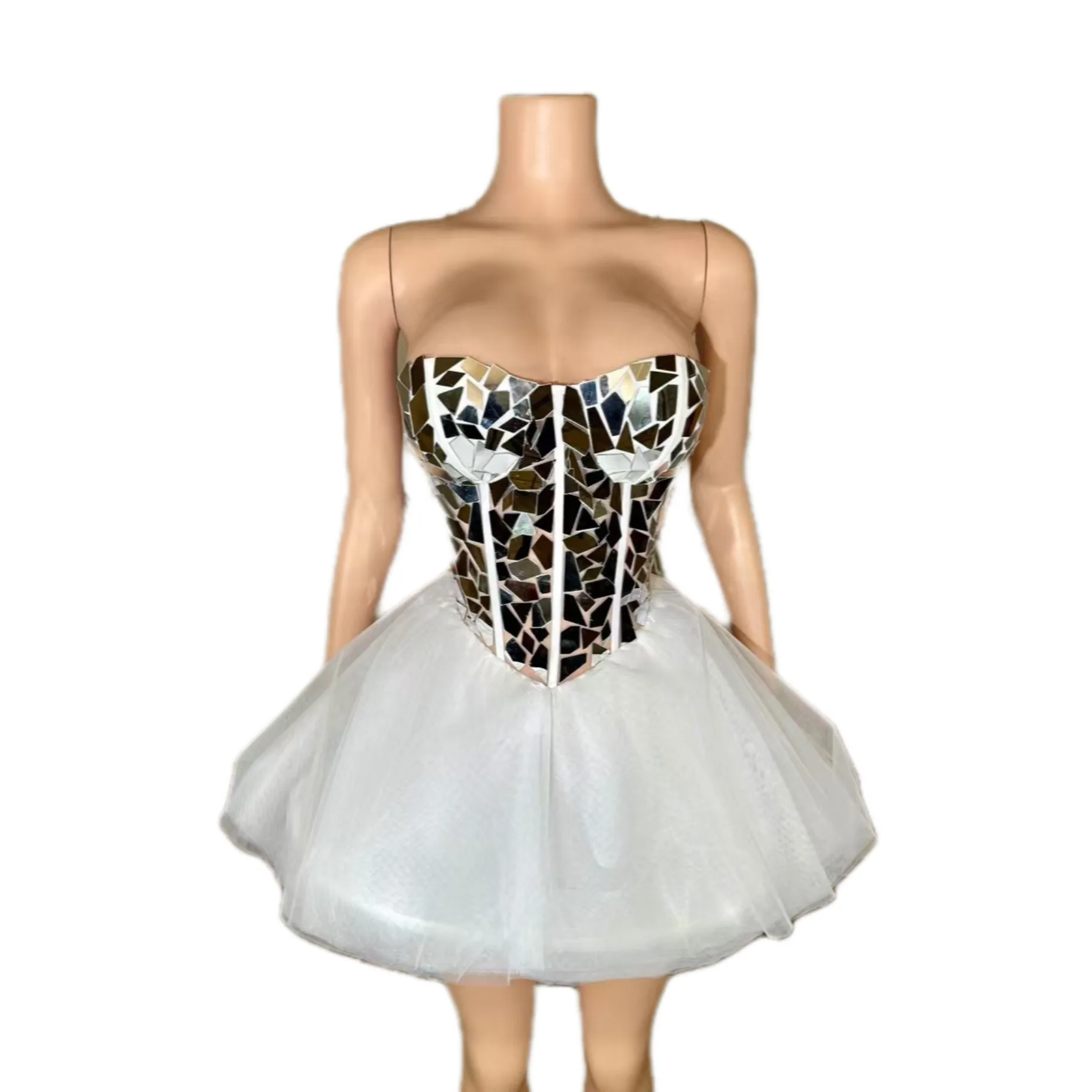 Mono de encaje sin mangas para novia, corto con cuello en V y sexy, boda elegante, falda con diseño de eventos para mujer, minivestido de malla blanca