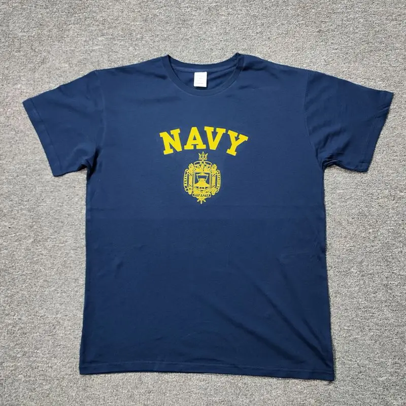 US Naval Academy Navy Crest Grafik-T-Shirt, marineblaues Baumwoll-T-Shirt mit kurzen Ärmeln und Rundhalsausschnitt für Herren, Militär-Streetwear-Oberteil – Detail 2