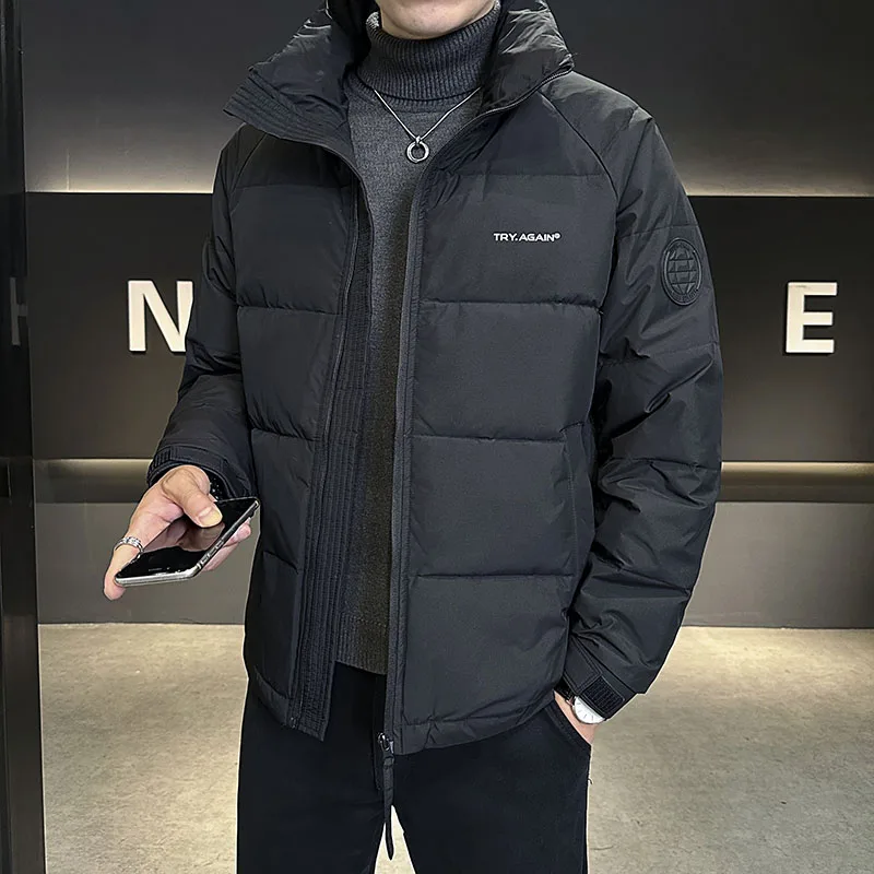 

Зимняя новинка 2025: Мужской легкий теплый пуховик с воротником-стойкой в модном корейском стиле для повседневной городской носки, полиэстер