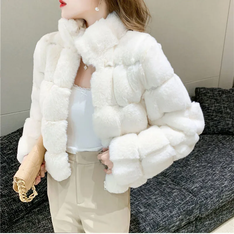 

New Fashion Women's Short Coat Mink Fur-like Warm Ladies Europe and America Loose Fur Winter Casual Coat Wome Faux Fur Coat