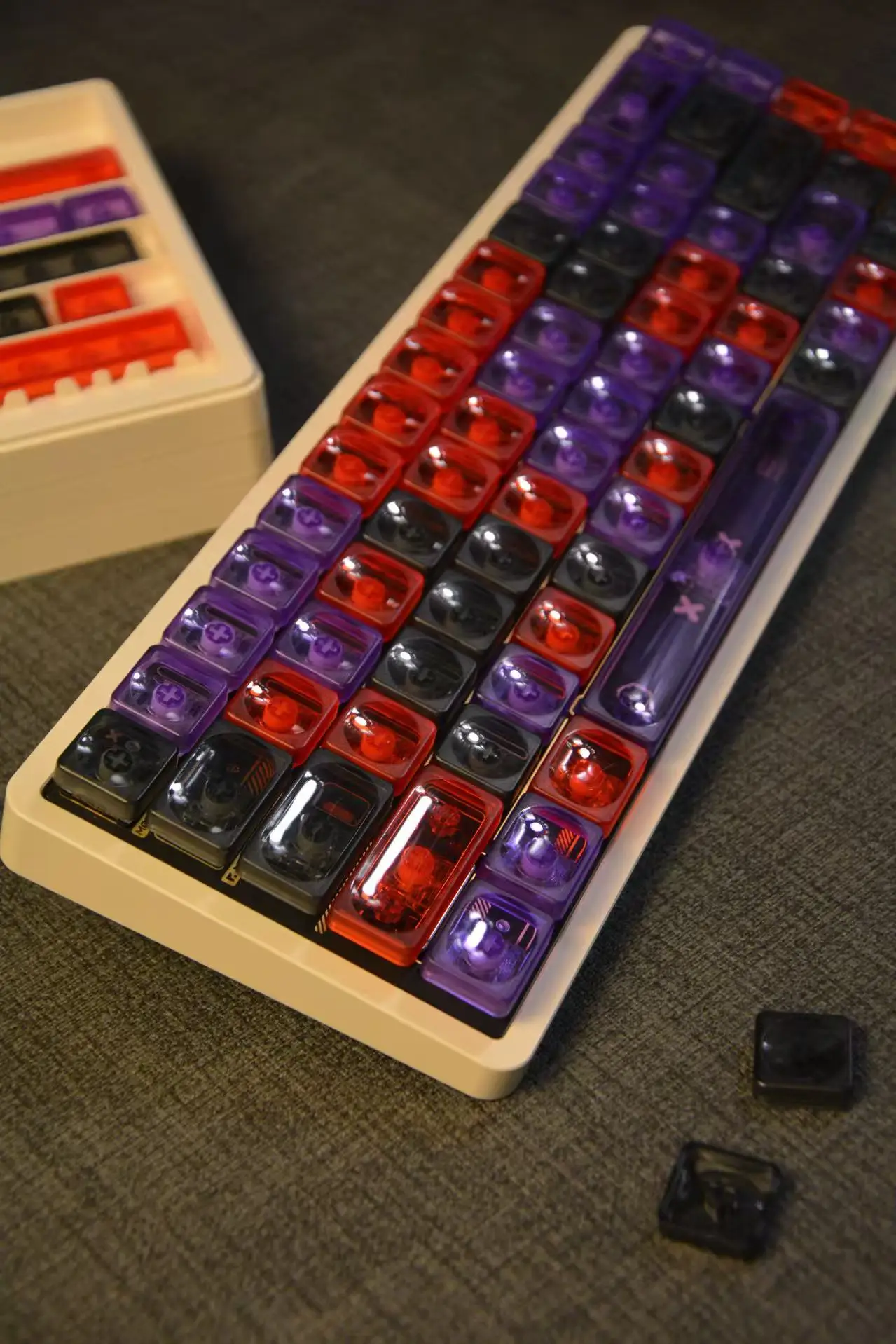 Non-engraved transparent LCK PC material mechanical keyboard low switch ultra-thin keycaps