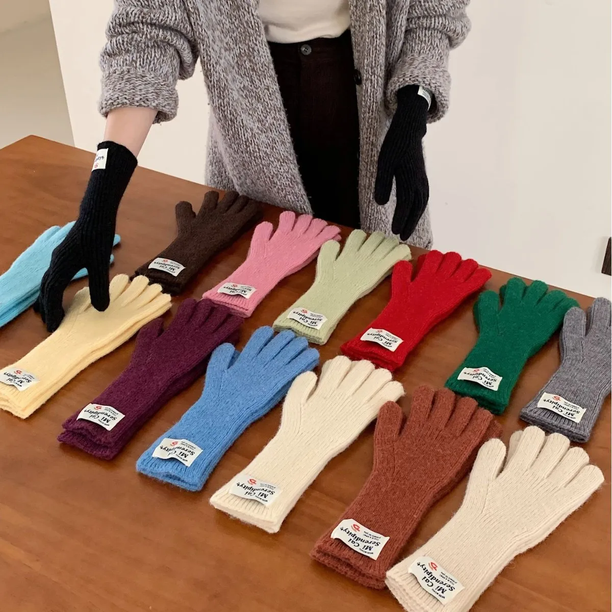 Solid color finger hair gloves can touch the screen Korean Christmas knitted gloves outdoor heating and cooling gloves