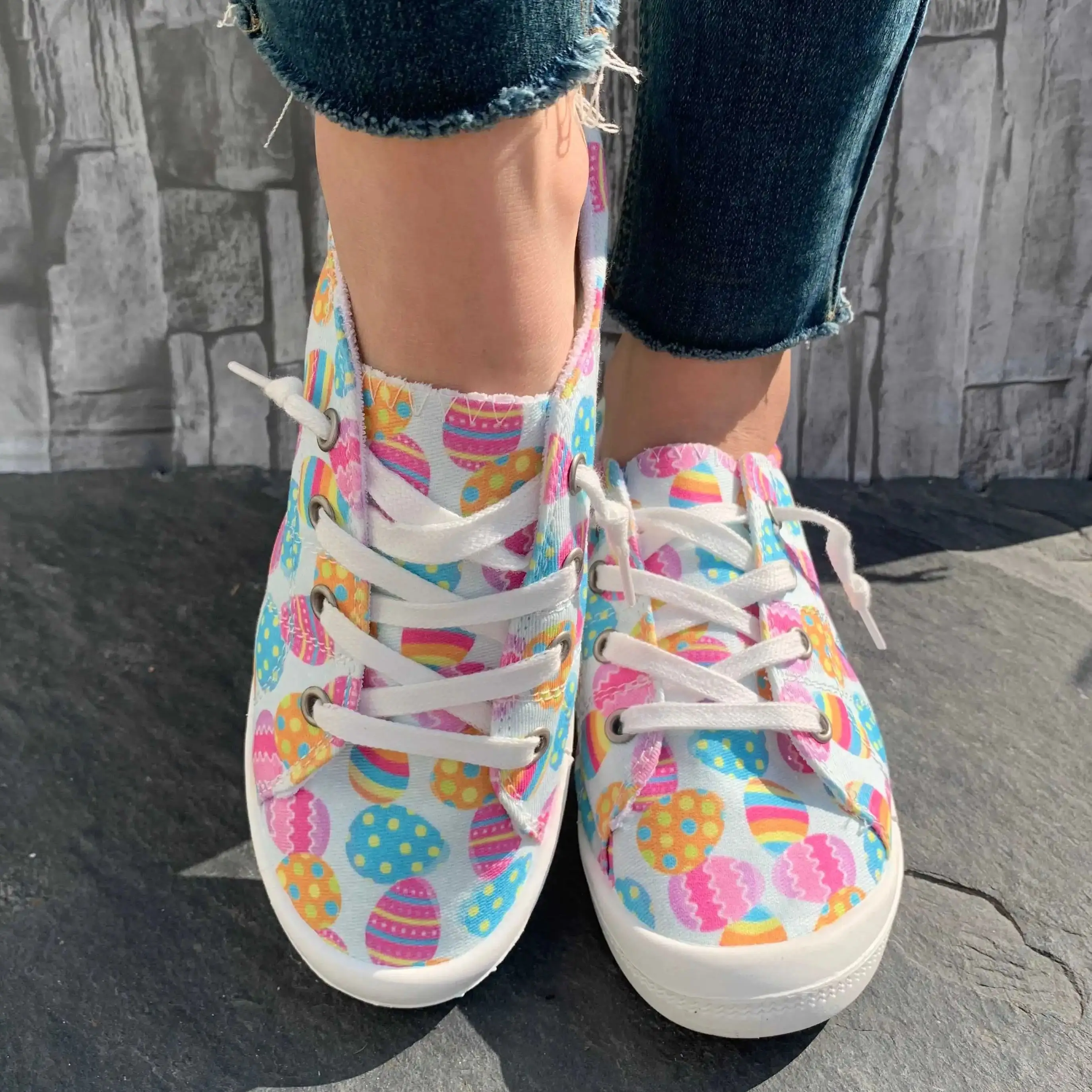 

Пара женских повседневных кроссовок, обувь для прогулок, студенческие кроссовки для бега, весна 2026, новинка, принт «Пасхальный кролик», удобная мягкая подошва, круглый носок, без застежек, для пар, на День святого Валентина, для путешествий, модный пода