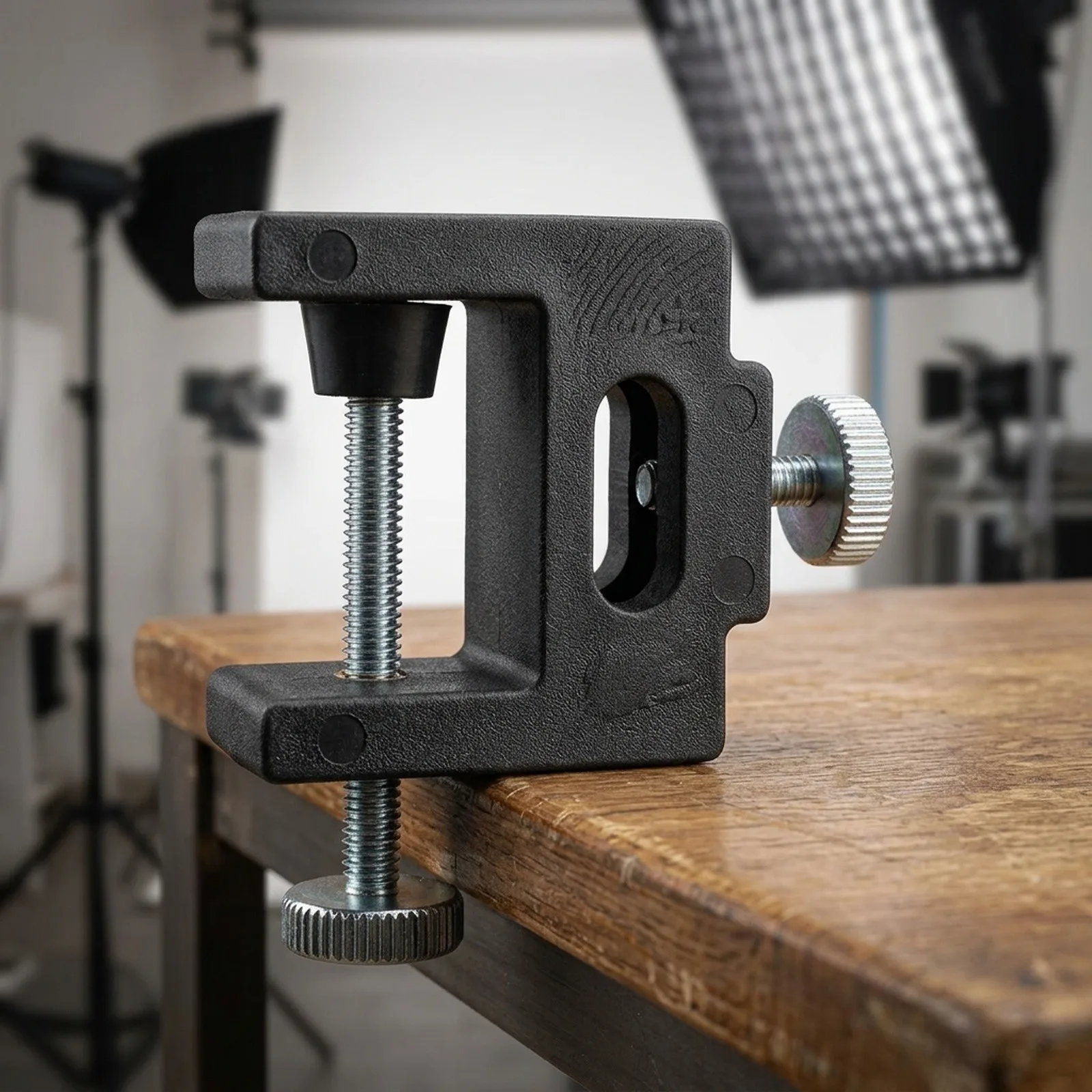 1 Pcs Camping Lantern Stand Clip For Light Scratch-resistant for versatile Pole Table Fixing Desk Cameras Light C-clamp Hol Tool