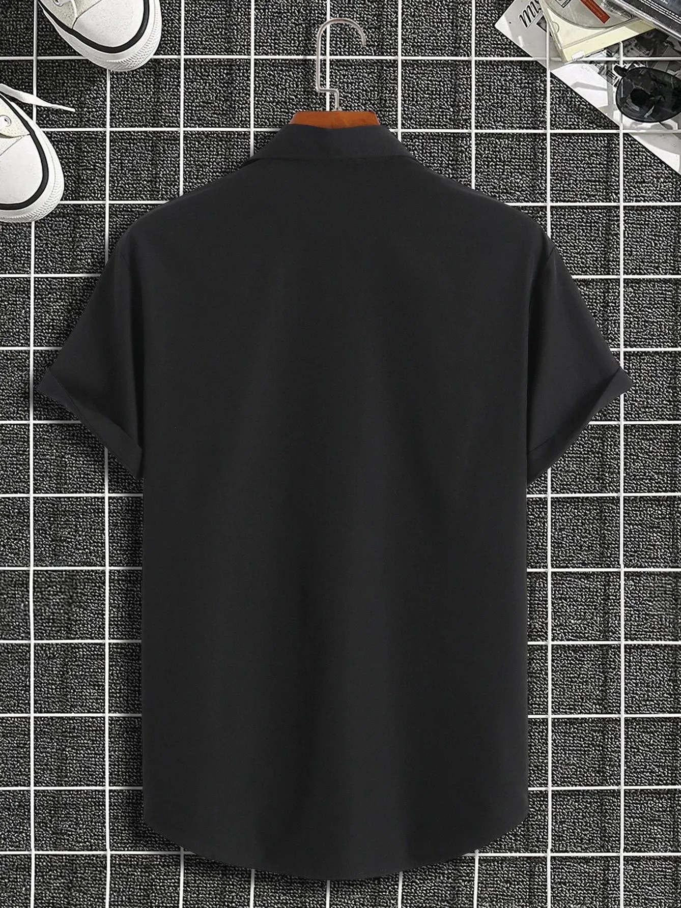 

New Men's Slim Fit Short Sleeve Shirt Summer Thin Section Neck PU Leather Fleece Lined Versatile Chinese Brand Clothing