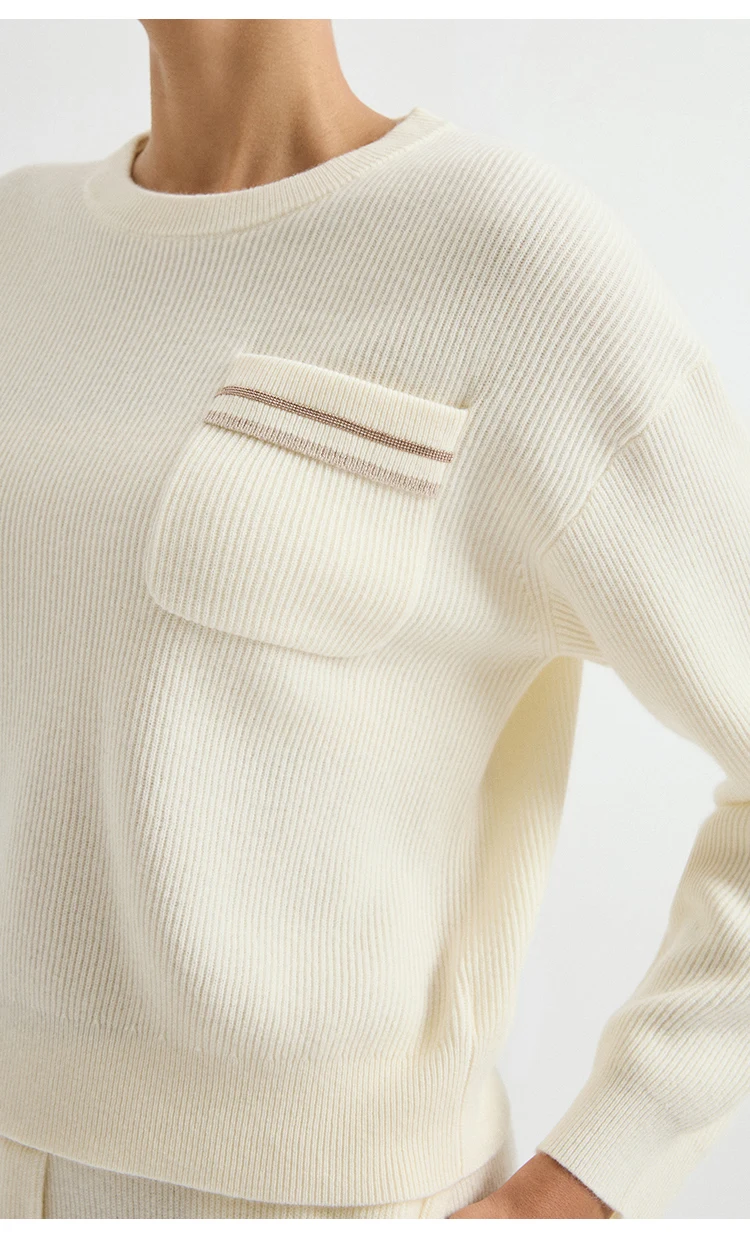 BD3621775 Damen Pullover aus 100% Wolle mit englischem Rippstrick, Rundhalsausschnitt, langen Ärmeln, kontrastierender Brusttasche mit Kettendesign, zweifarbig, für den frühen Herbst. – Detail 4