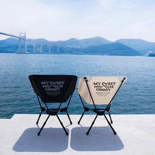 

Portable Folding Camping Quick Open Setup Modern Aluminum Collapsible Coody Triangle Moon Chair For Outdoor Activity