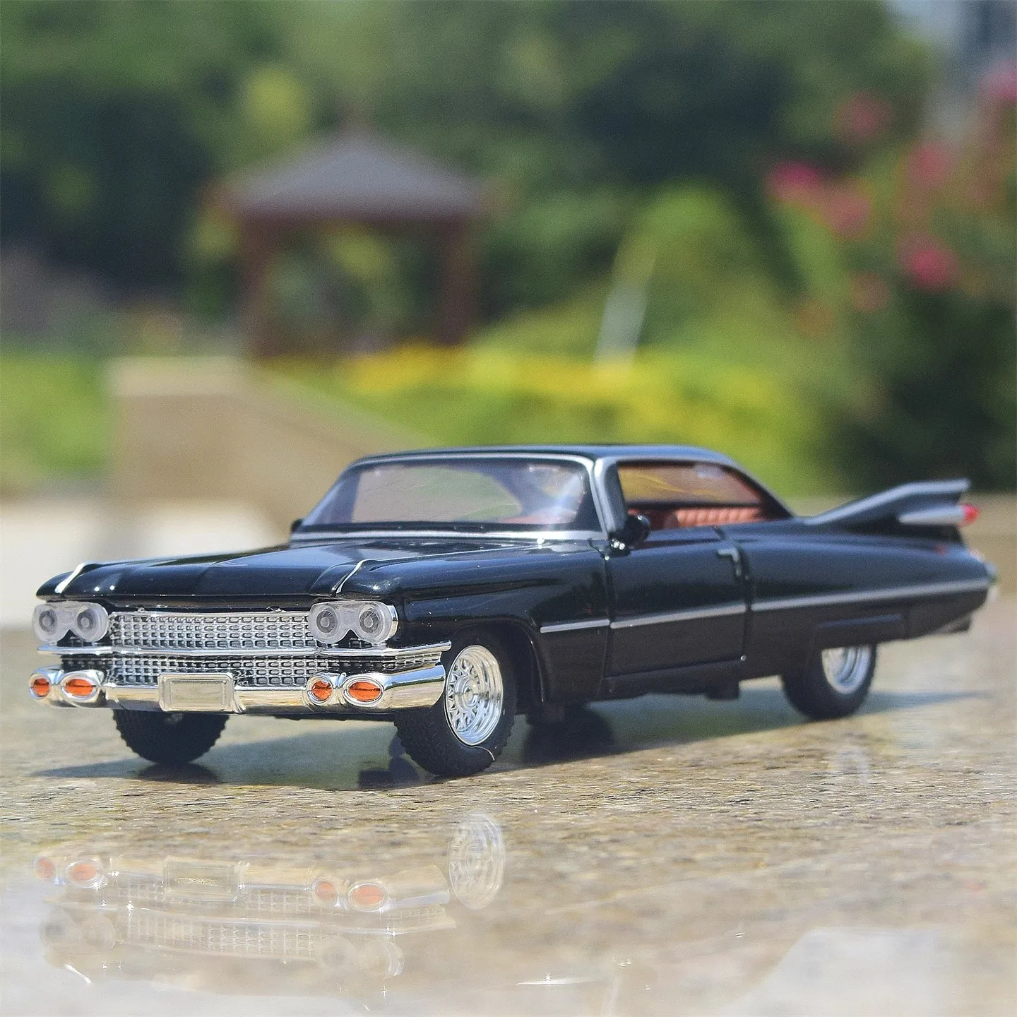 

1:32 Eldorado Big Rocket Alloy Ретро автомобиль Классическая модель Звук и свет Игрушка Усовершенствованная коллекция Орнамент Модель автомобиля Подарочная игрушка