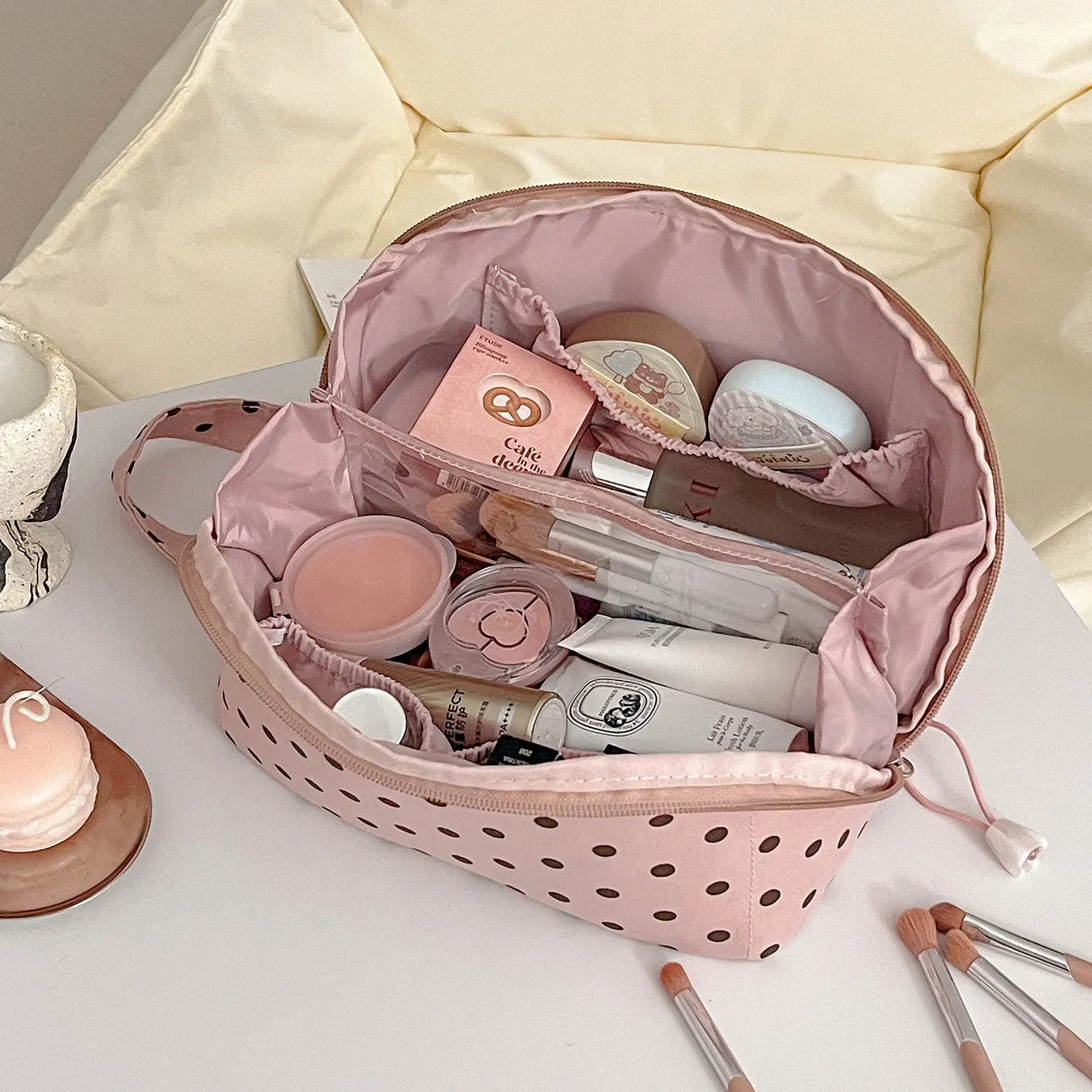 Große offene Make-up-Tasche, dreidimensionale vertikale Desktop-Reisetasche, vielseitige Wellenpunkt-Aufbewahrungstasche für Kosmetik – Detail 3