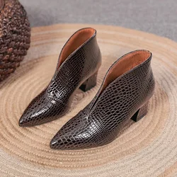 Autumn Winter Hot-selling New Pointed-toe Women's Boots Retro Comfortable and Versatile Outdoor Casual High-heeled Women's Boots