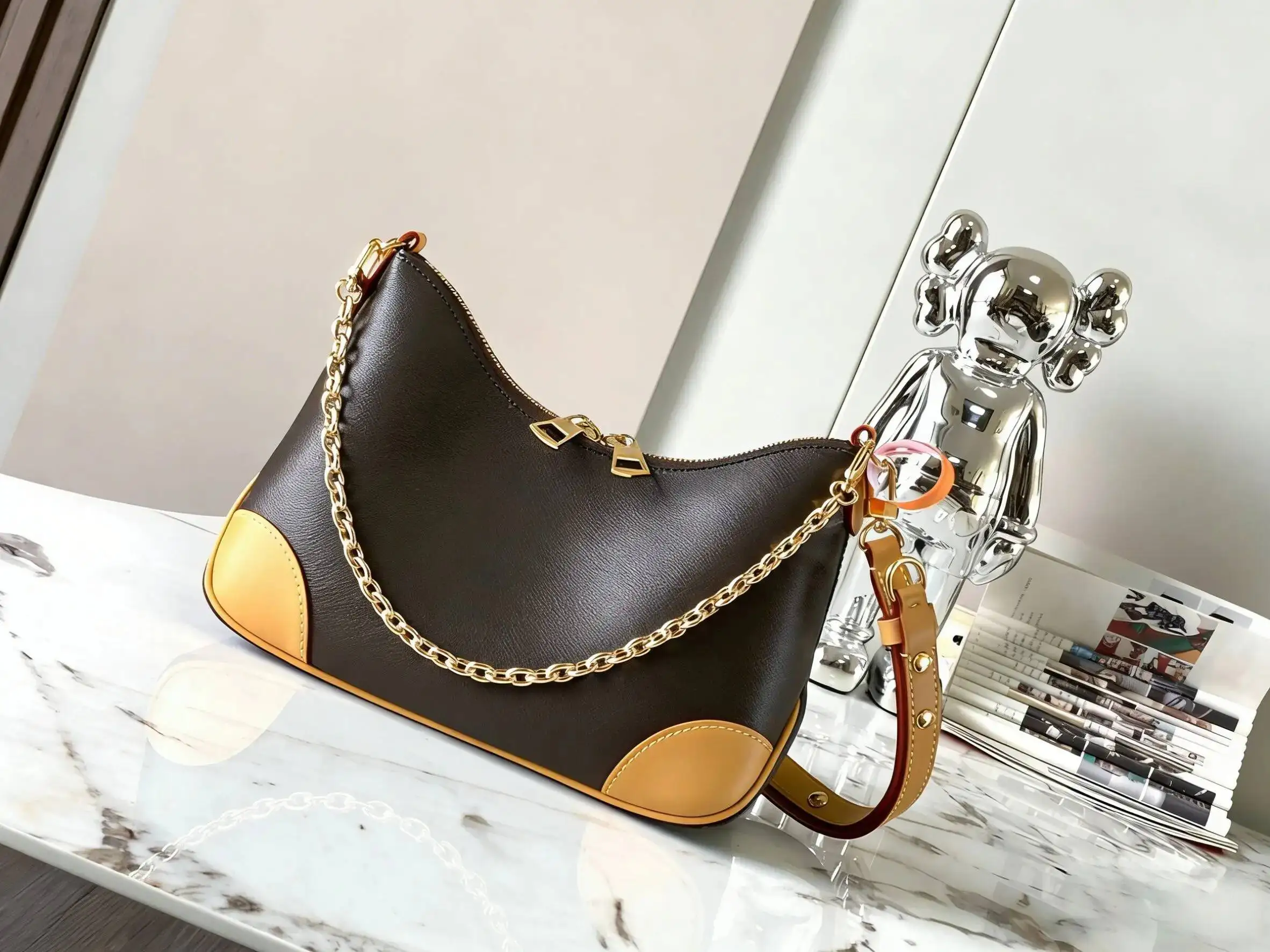 

High End Luxury Women's New Model Versatile Underarm Fashionable And Retro Crossbody Bag