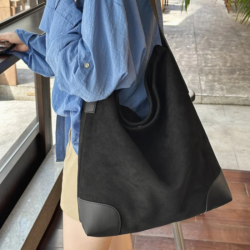 

Luxury Brand Fashionable Leather Women's Shoulder Bag Classic Elegant Famous Paris Designer Trendy Vintage Daily Bag