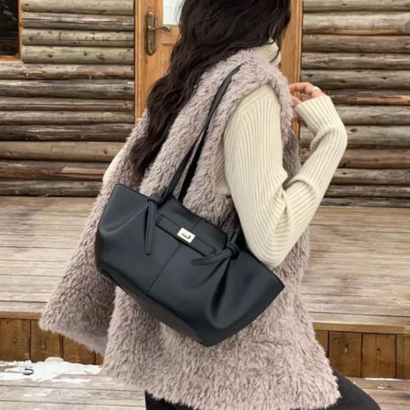 

Women's High-end Elegant Shoulder Bag, Simple Buckle Design Underarm Bag, Casual Long Shoulder Strap Large Commuter Tote Bag