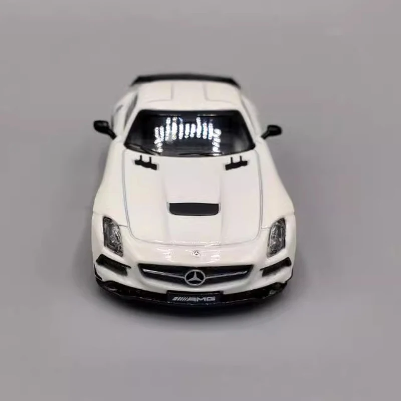 TW Diecast 1:64 مقياس SLS سبيكة محاكاة نموذج سيارة معدنية مجموعة ثابتة زينت هدايا العيد اللعب هدية تذكارية
