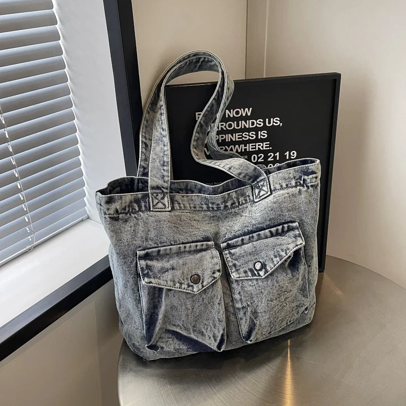 Denim Solid Colors Ladies Tote Bags on Sale 2024 Wysokiej jakości torby na ramię dla kobiet Nici do szycia Wewnętrzna kieszeń na zamek błyskawiczny