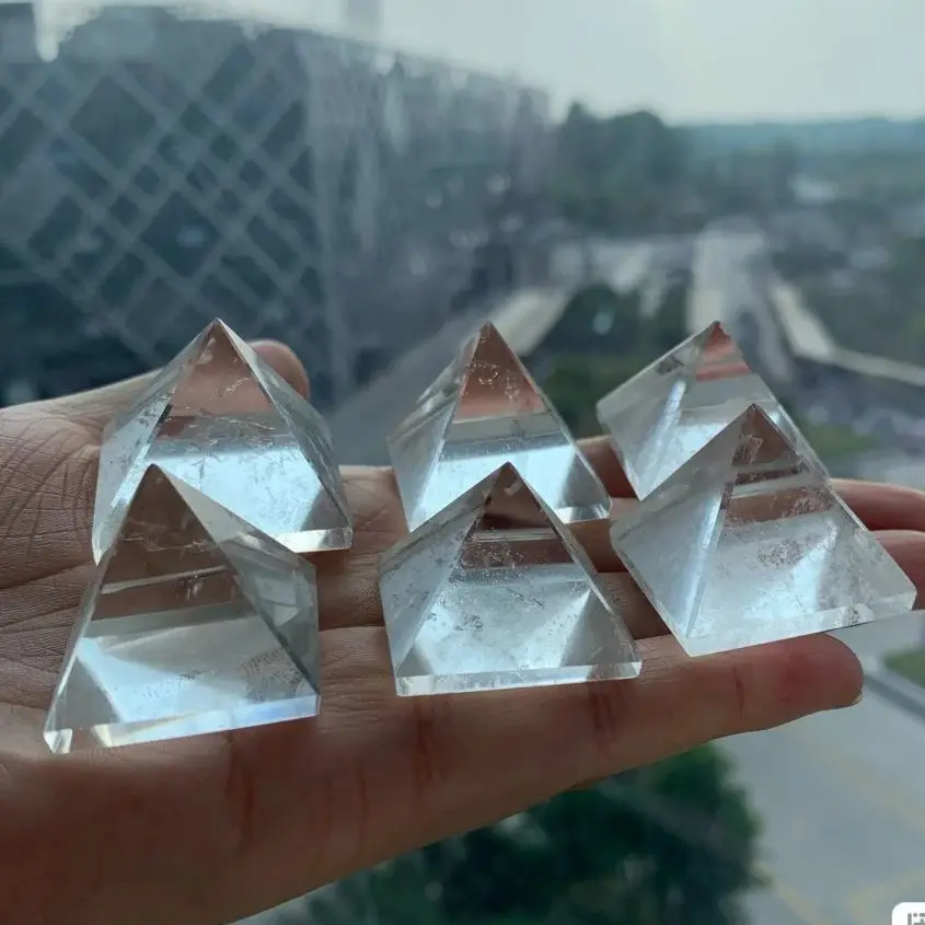 🔮Clear Quartz Pyramid – Chakra Healing & Energy Amplifier 5