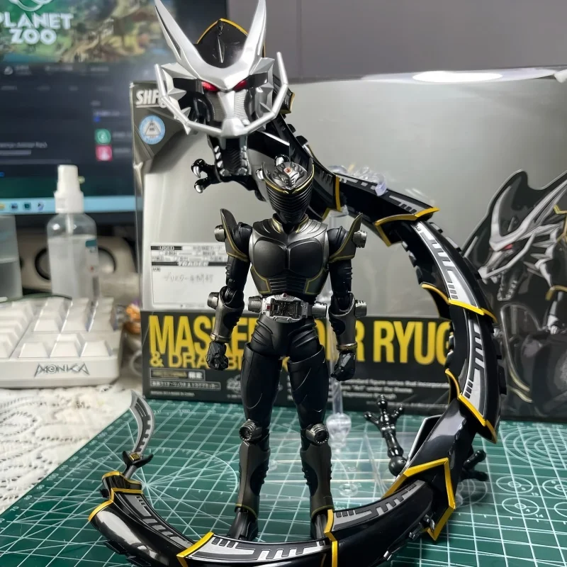 En Stock, máscara de bandai, jinete Ryuki Dragreder, contrato de invocación, modelo de bestias, regalo sorpresa, juguetes, figuras de acción de alta calidad