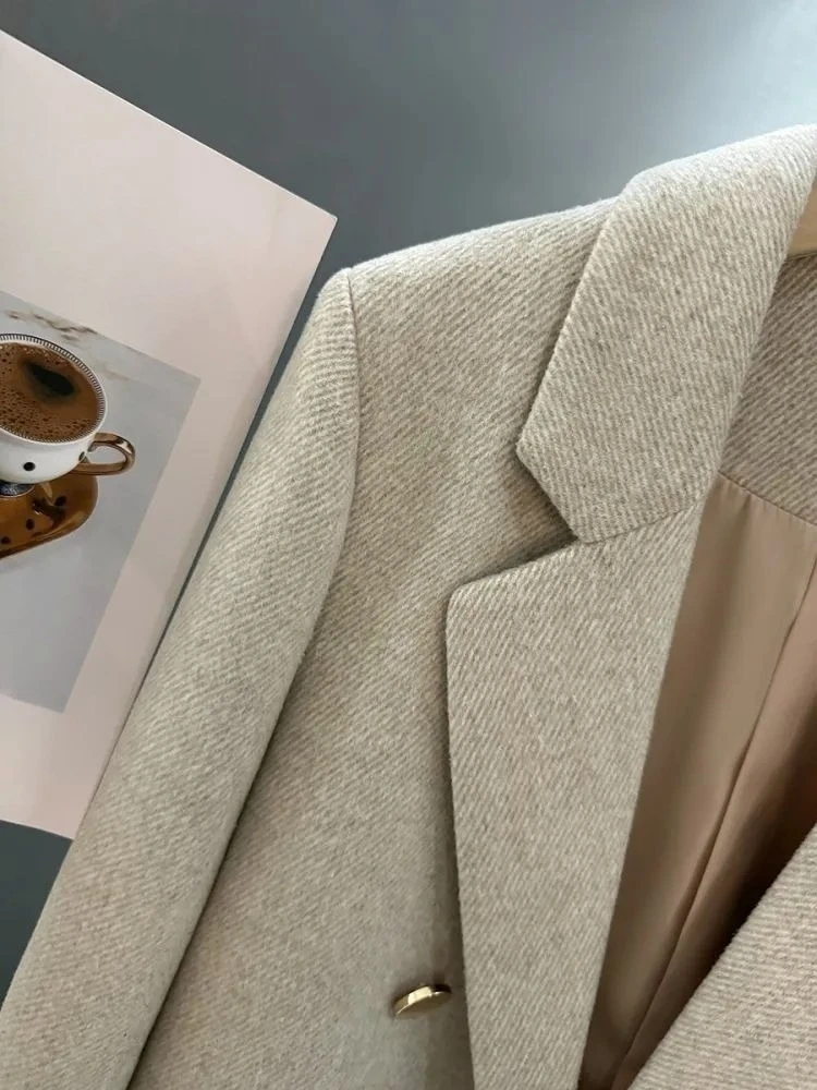 2026 Autumn Winter Women's Metal Buckle Blazer British Style Elegant Grey Suit Jacket Versatile Office Outerwear