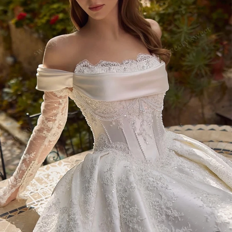 Graceful Wedding Dress Embroidered Lace On Satin Ball Gown Full Sleeve Boat Neck Customized Lace Up Robe MariéE Satin Plus Size image 3